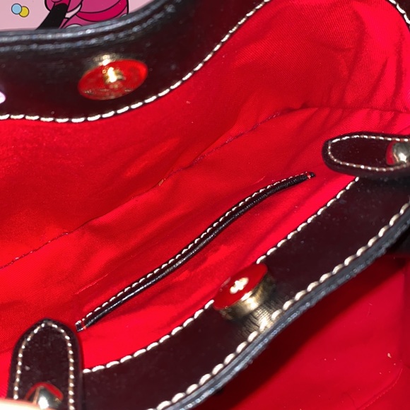 DOONEY AND BOURKE - Picture 6 of 8